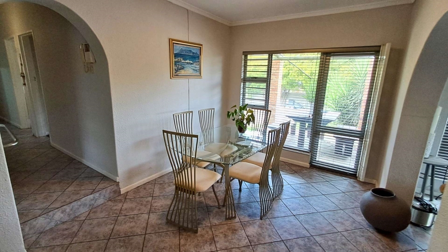 To Let 4 Bedroom Property for Rent in Vredenberg Western Cape